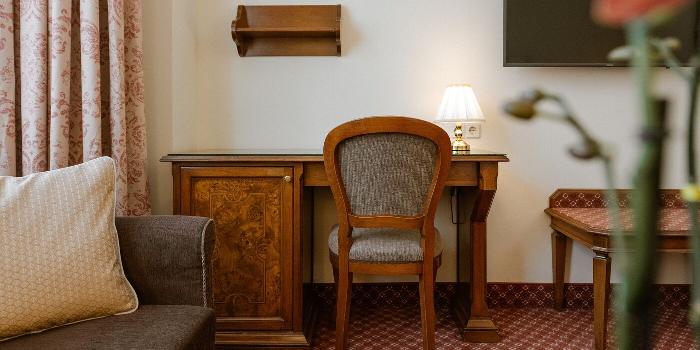 Schreibtisch im Doppelzimmer Hotel City Central
