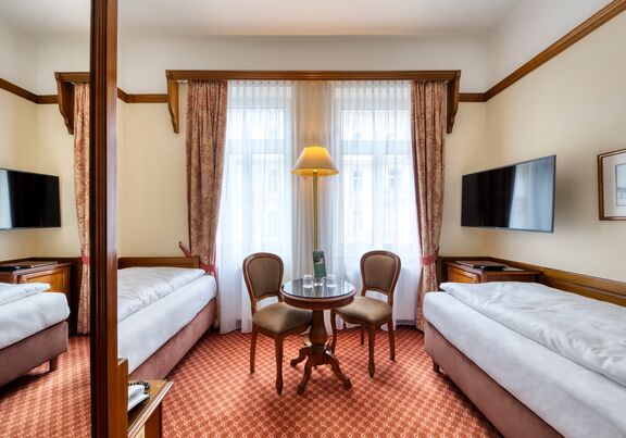 Twin Room Hotel City Central Vienna